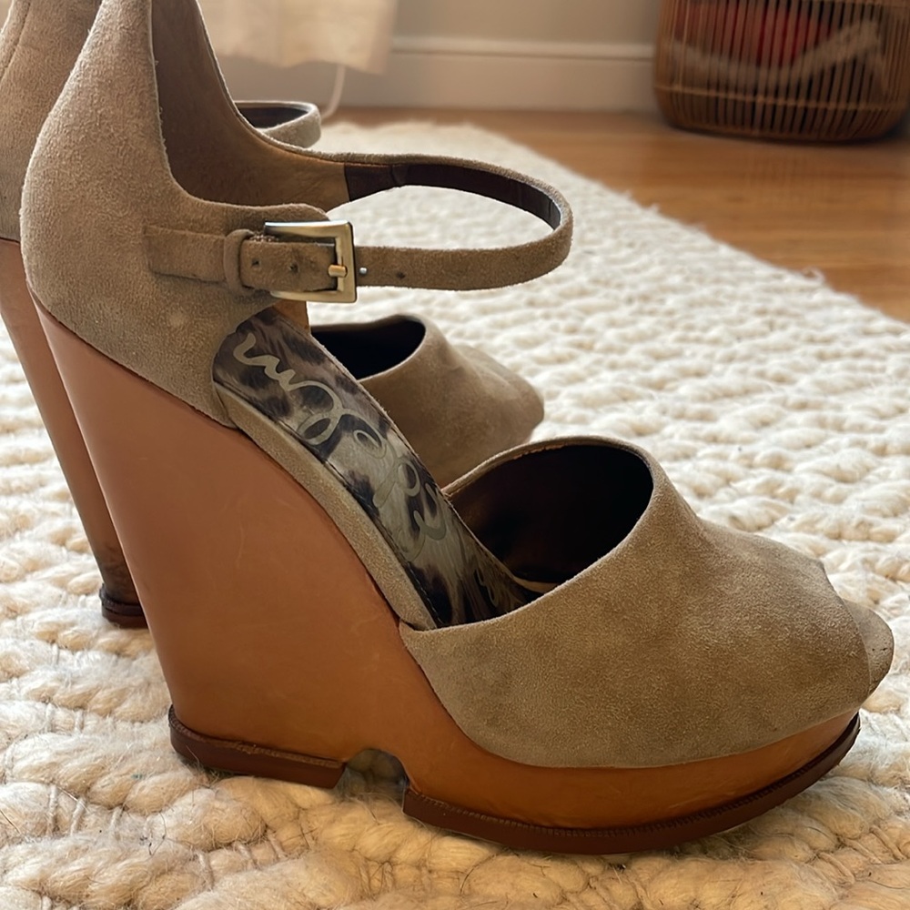 Sam Edelman Javi Suede Heels - Picture 3 of 10